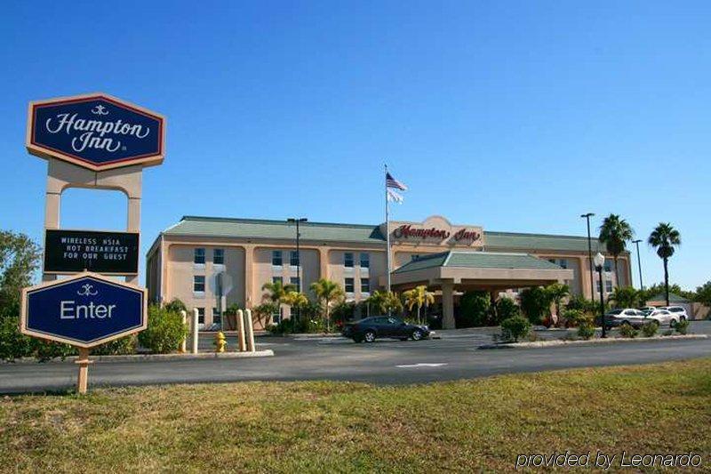 Hampton Inn Порт Шарлът Екстериор снимка
