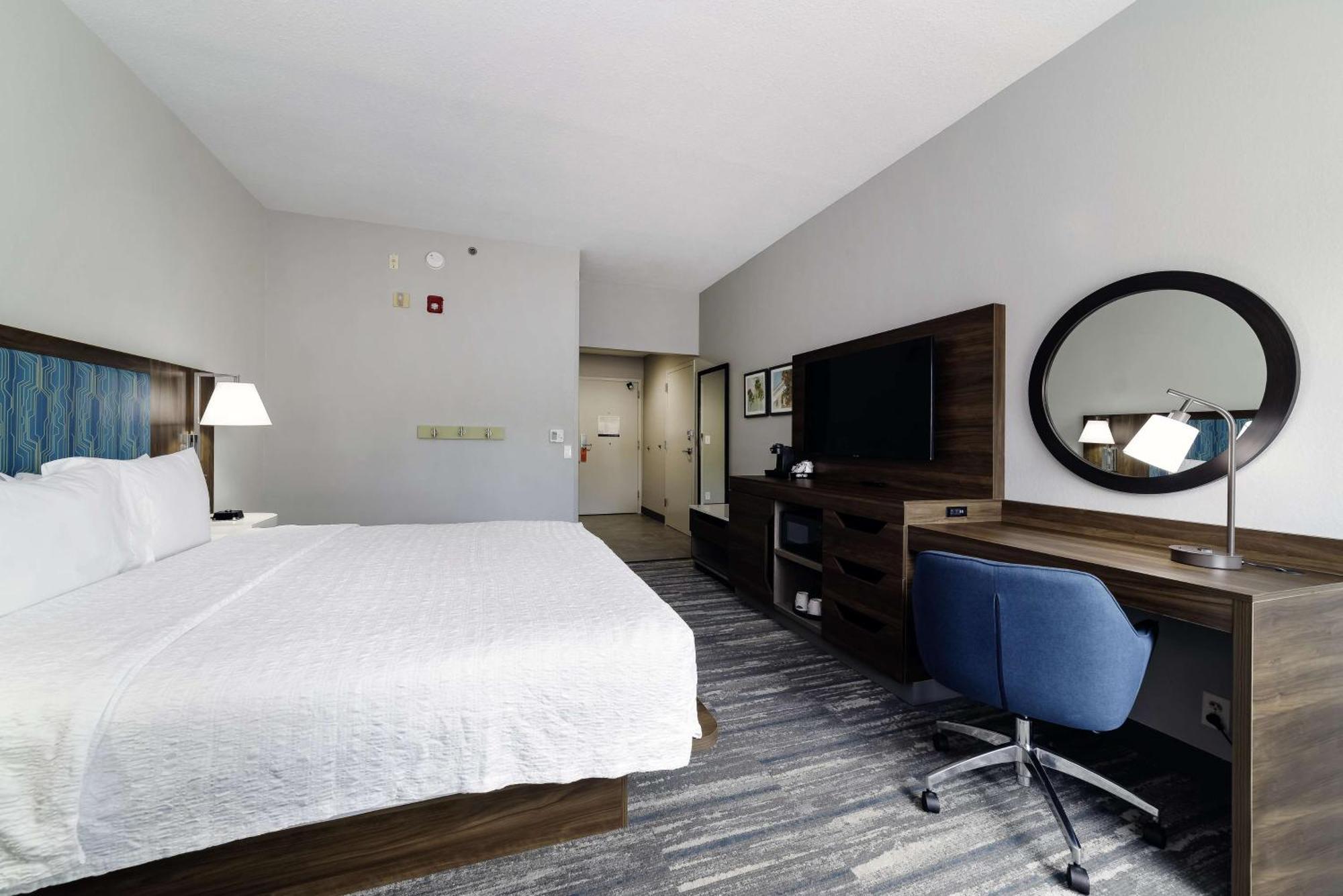 Hampton Inn Порт Шарлът Екстериор снимка